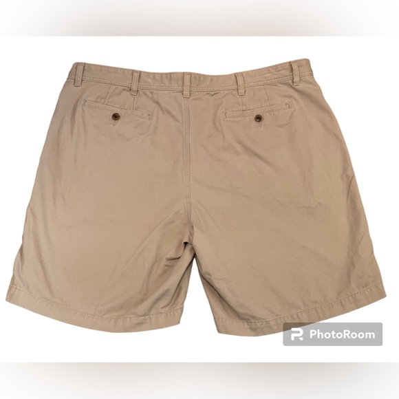 Eddie Bauer Tan Men’s Size 42 Flat Front Shorts-Button Top Closure Zipper - Picture 2 of 5